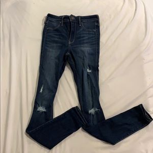 Hollister High-Rise Jeans